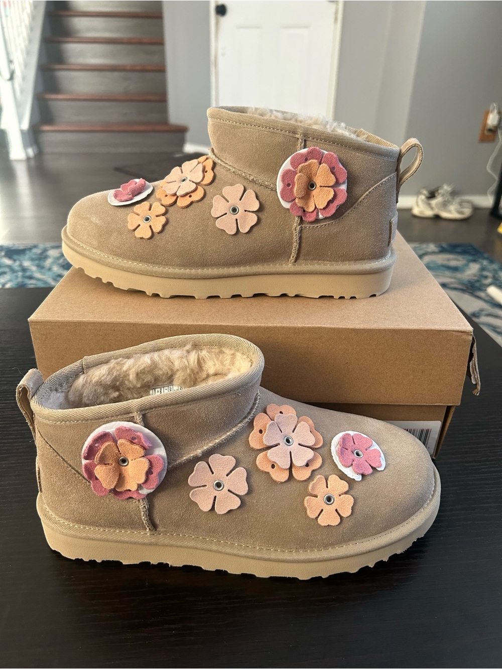 Ugg classic ultra mini fleur boots